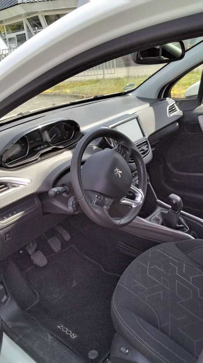 Peugeot 2008 PureTech 110 Stop