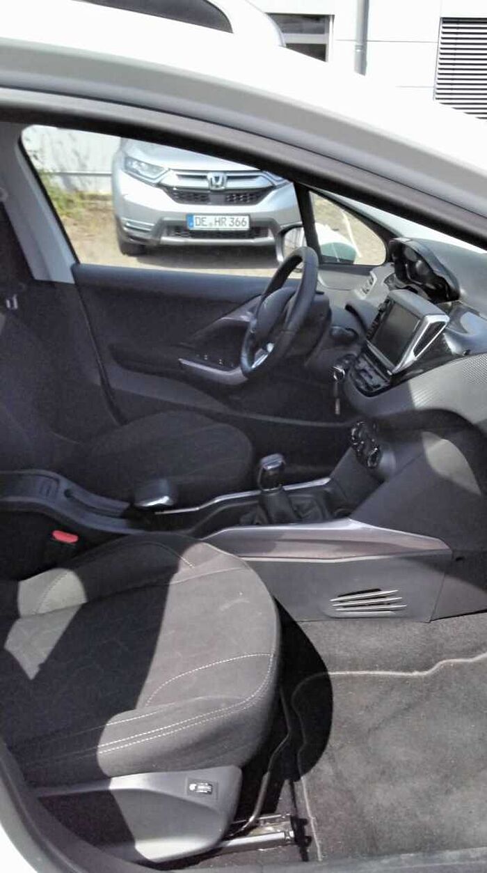 Peugeot 2008 PureTech 110 Stop