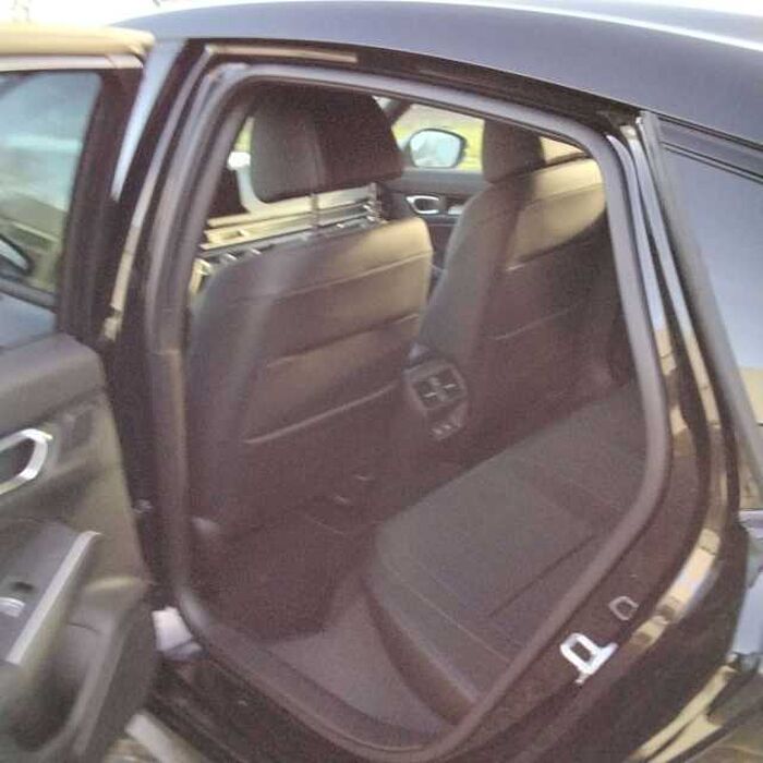 Honda Civic e: HEV Advance